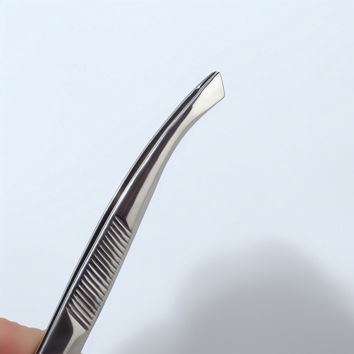 Пинцет загнутый ZINGER, широкий, 8,5 см, на блистере, цвет серебристый, В-5561-S Пинцет загнутый ZINGER, широкий, 8,5 см, на блистере, цвет серебристый, В-5561-S