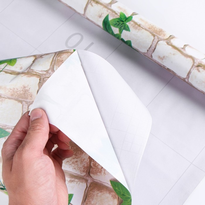 Пленка самоклеящаяся Кирпич с вьюнком 10м*45см Пленка самоклеящаяся Кирпич с вьюнком 10м*45см