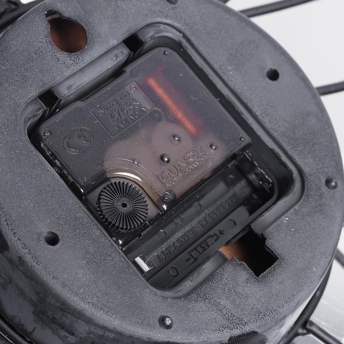 Часы настенные, серия: Ажур,  Часы настенные, серия: Ажур, "Чёрные лепестки", плавный ход, d-15 см, 47 х 47 см