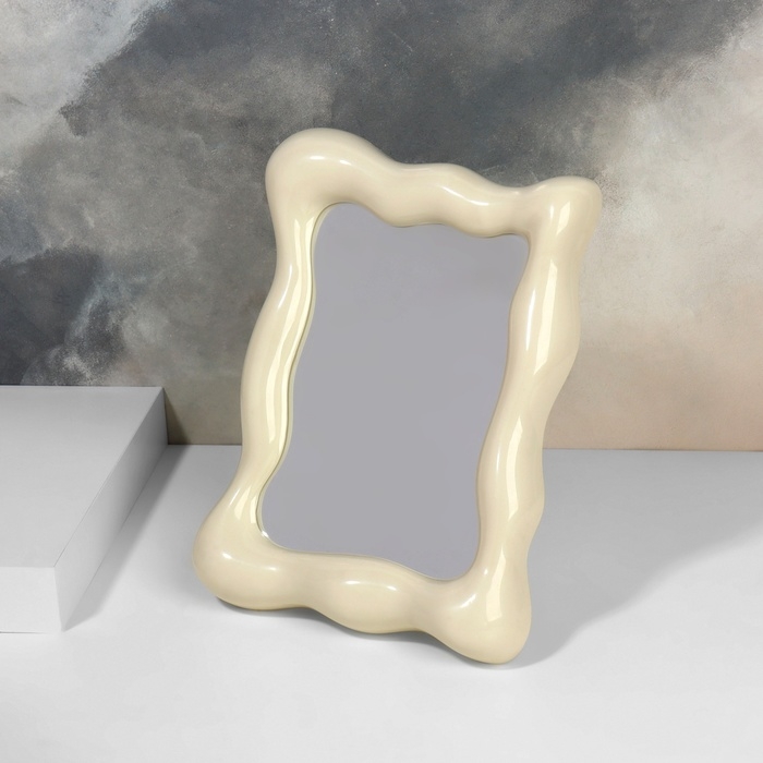 Зеркало настольное прям-к (1) б/увел 18,9*25 пластик молоч к/короб QF Зеркало настольное прям-к (1) б/увел 18,9*25 пластик молоч к/короб QF