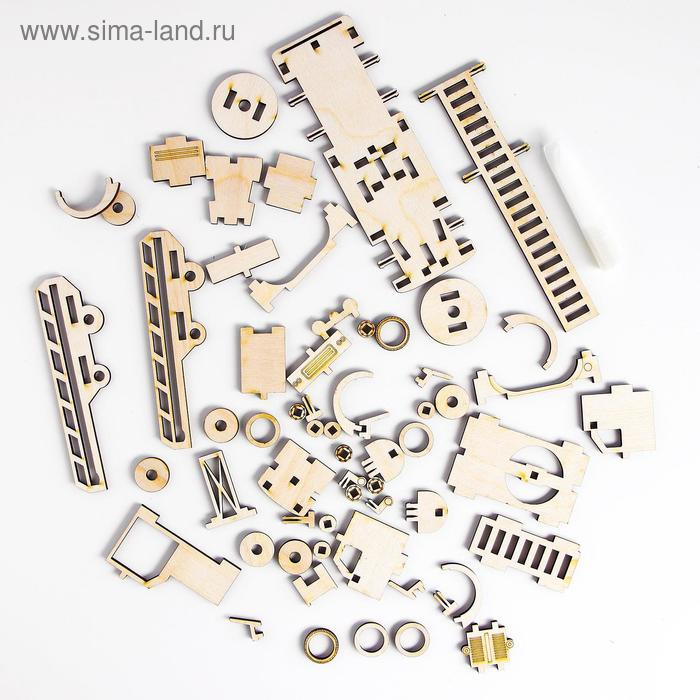 Cборная модель «Пожарная машина» Cборная модель «Пожарная машина»