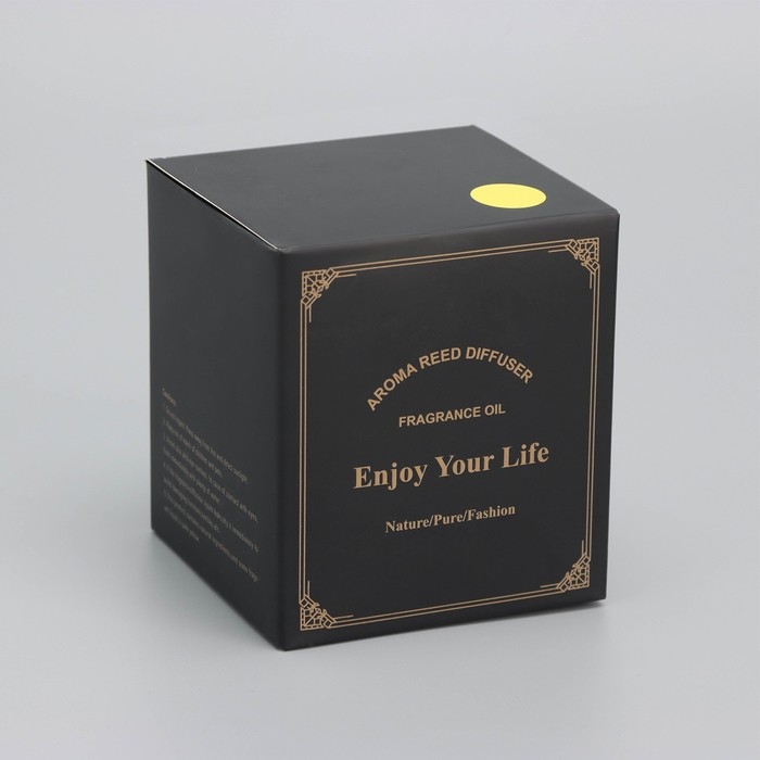 Свеча ароматическая  Свеча ароматическая "Scented Candle", английская груша и фрезия