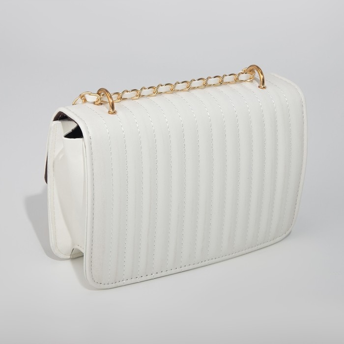 Сумка-мессенджер на клапане, цвет белый Сумка-мессенджер на клапане, цвет белый