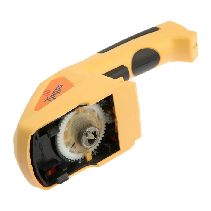 Ножницы-кусторез аккумуляторные ТУНДРА, 7.2 В, 1.3 Ач, Li-ion, время работы до 60 мин Ножницы-кусторез аккумуляторные ТУНДРА, 7.2 В, 1.3 Ач, Li-ion, время работы до 60 мин