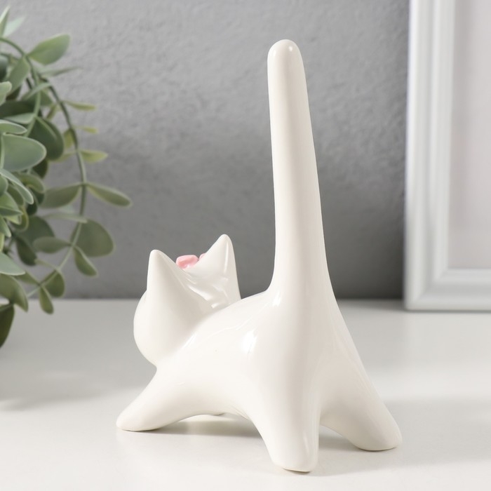 Сувенир керамика Сувенир керамика "Котик белый с длинным хвостом и розовым цветком" 9,4х5,3х14 см