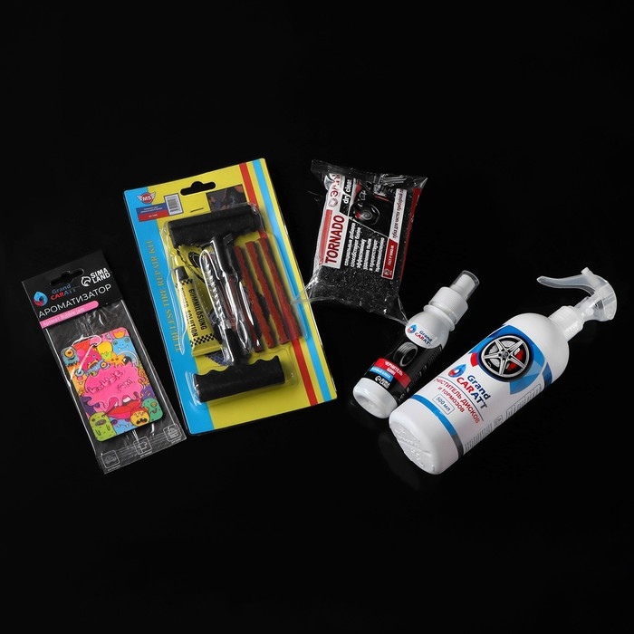 Подарочный набор для ухода за шинами и дисками Grand Caratt: набор для ремонта бескамерных шин, губка автомобильная, чернитель шин 100 мл, очиститель дисков и тормозов 500 мл, ароматизатор подвесной Подарочный набор для ухода за шинами и дисками Grand Caratt: набор для ремонта бескамерных шин, губка автомобильная, чернитель шин 100 мл, очиститель дисков и тормозов 500 мл, ароматизатор подвесной