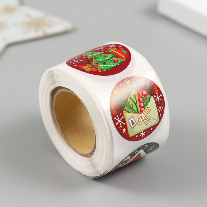 Наклейка бумага Наклейка бумага "Новый год" d=2,5 см 252 шт в рулоне