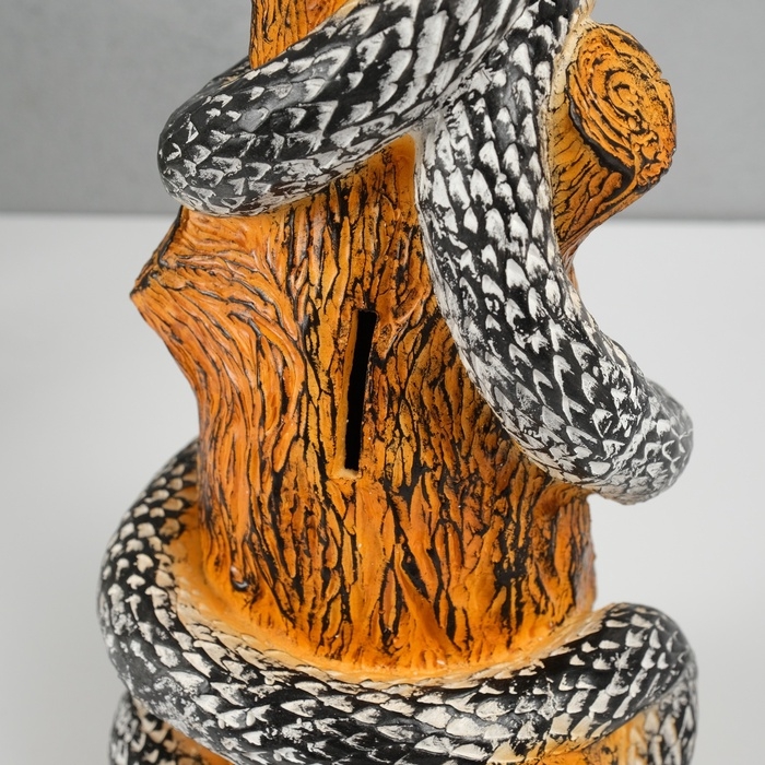 Новогодняя копилка  Новогодняя копилка "Змея на пеньке"  33 х 14 х 15 см, черно-белый