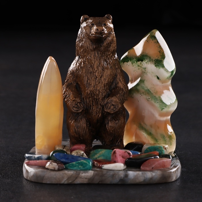 Сувенир Сувенир "Стоячий мишка с елкой", селенит