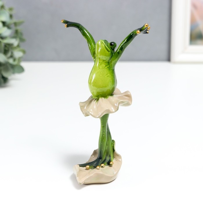 Сувенир полистоун лак  Сувенир полистоун лак "Лягуха балерина - полёт" 17х7х10 см