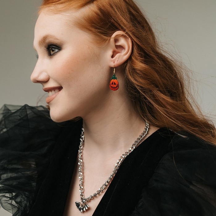 Серьги эмаль «Тыква» и котик в шляпе, цветные в золоте Серьги эмаль «Тыква» и котик в шляпе, цветные в золоте