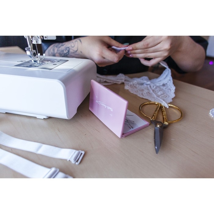 Игольница магнитная, 11 × 6,5 см, цвет светло-розовый Игольница магнитная, 11 × 6,5 см, цвет светло-розовый