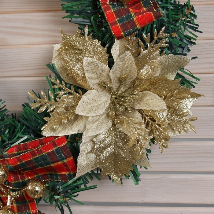 Венок новогодний d-30 см  Венок новогодний d-30 см "Яркая сказка" цветы бантики