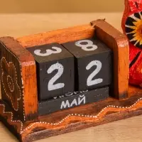 Вечный календарь настольный &laquo;Розовая сова&raquo;, 15&times;6&times;7 см, дерево