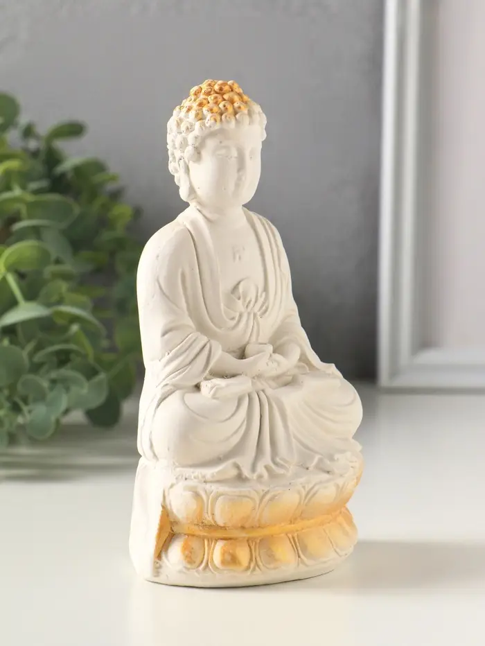 Фигурка гипс &laquo;Будда&raquo;, 15&times;9&times;6 см, белая с позолотой