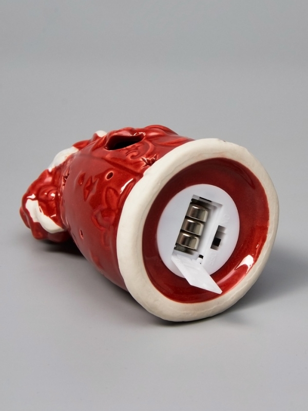 Светодиодная фигура Светодиодная фигура "Дед Мороз" 13.8х6.8х7.5, 1 LED, LR44x3(в компл.), Т/БЕЛЫЙ