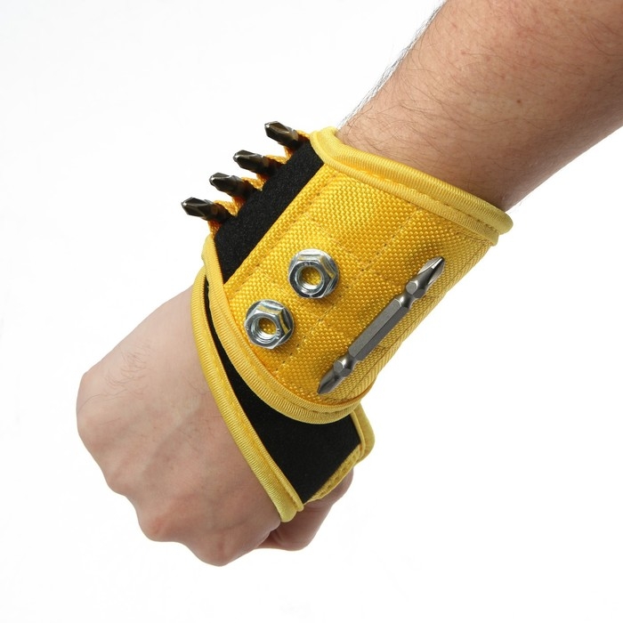 Браслет магнитный ТУНДРА, неопреновая подложка, 4 кармана, 9 неодимовых магнитов, до 2 кг Браслет магнитный ТУНДРА, неопреновая подложка, 4 кармана, 9 неодимовых магнитов, до 2 кг