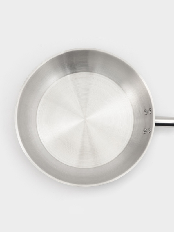 Сковорода d=34 см, h=6 см, толщина стенки 0,6 мм, индукция, дно al+fe+al