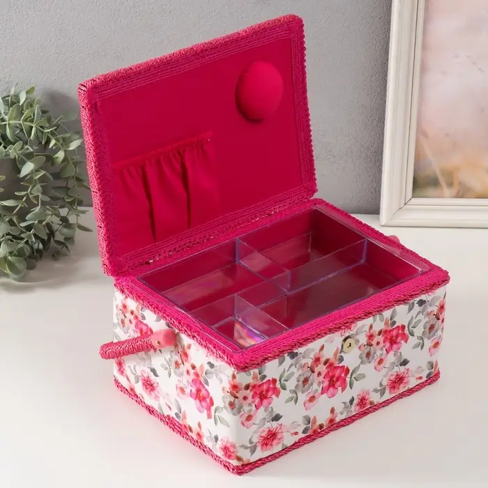 Шкатулка для рукоделия и шитья &laquo;Розовые цветы&raquo;, хранение ниток, иголок, мелочи, 19&times;26&times;14.5 см