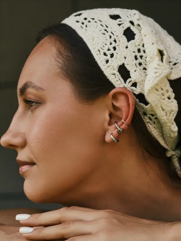 Набор серьга и каффы 3 шт. Набор серьга и каффы 3 шт. "Кольцо" тренд, цвет серебро