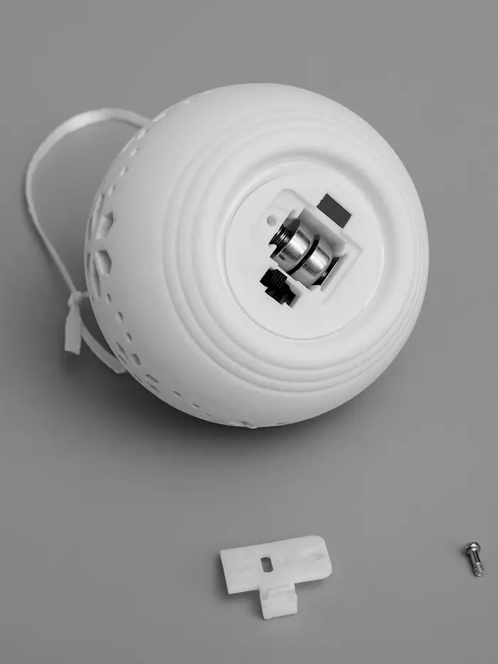 Ёлочный шар &laquo;Орнаменты&raquo;, 6.9&times;6.9&times;5.9 см, 1 LED, керамика, от батареек LR44&times;2, свечение тёплое белое