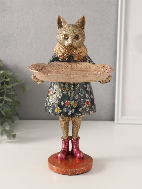 Сувенир полистоун подставка Сувенир полистоун подставка "Кошка в пальто с воротником" 15,5х14х27 см