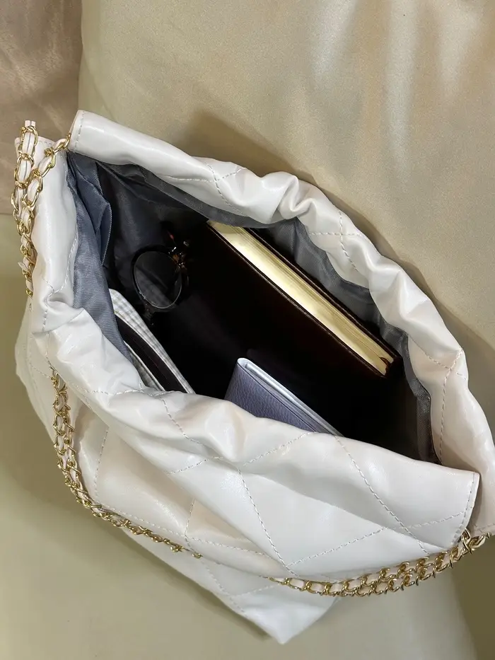 Сумка - мешок женская без застёжки, 35&times;7&times;33 см, со стёжкой, белая