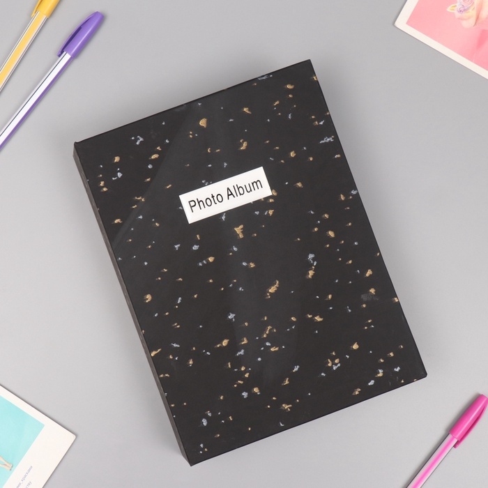 Фотоальбом на 200 фото 10х15 см Фотоальбом на 200 фото 10х15 см "В крапинку" матовый, чёрный 6,5х17,5х23 см