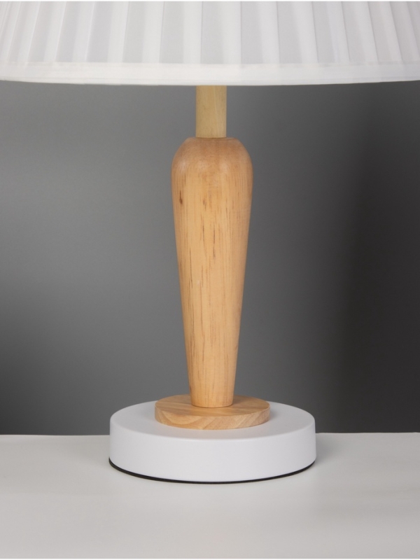 Лампа настольная BayerLux ЭКО Лампа настольная BayerLux ЭКО "Анна" 1х40Вт Е27 белый/коричневый 30х30х47см