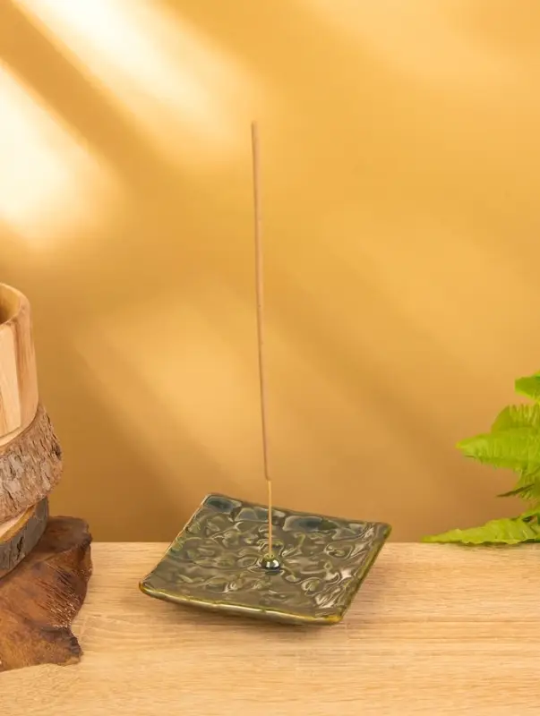 Подставка под благовония "Листва" керамика, цв. зелёный, 10х10х2 см