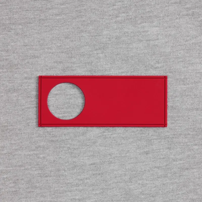 Лейбл из ПВХ с вырубкой «Круг», красный Лейбл из ПВХ с вырубкой «Круг», красный