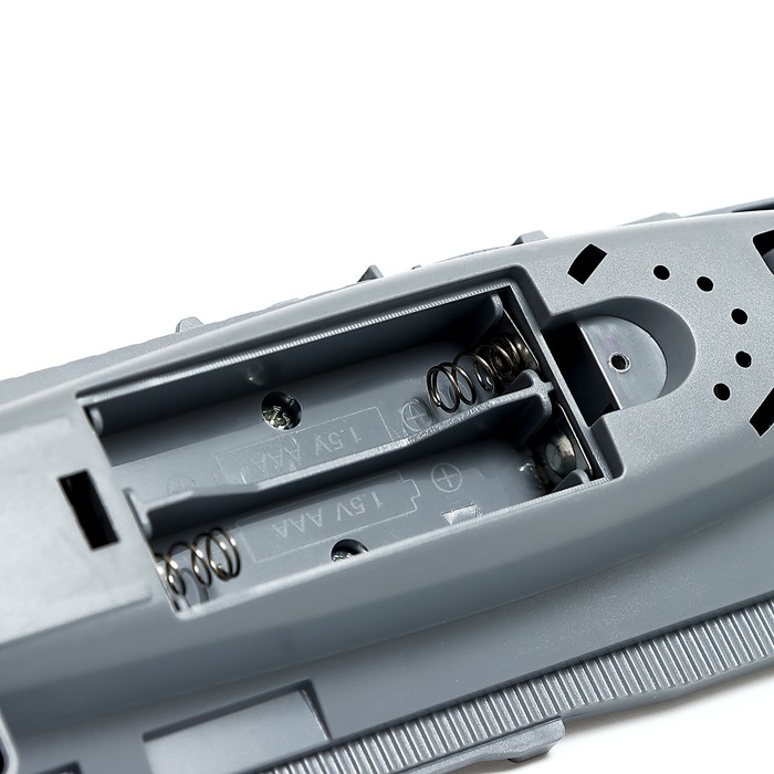 Корабль &laquo;Авианосец&raquo;, инерция, звук, на батарейках