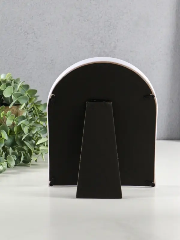 Фоторамка пластик 13х18 см Фоторамка пластик 13х18 см "Арка" белая 21,5х17х1,8 см