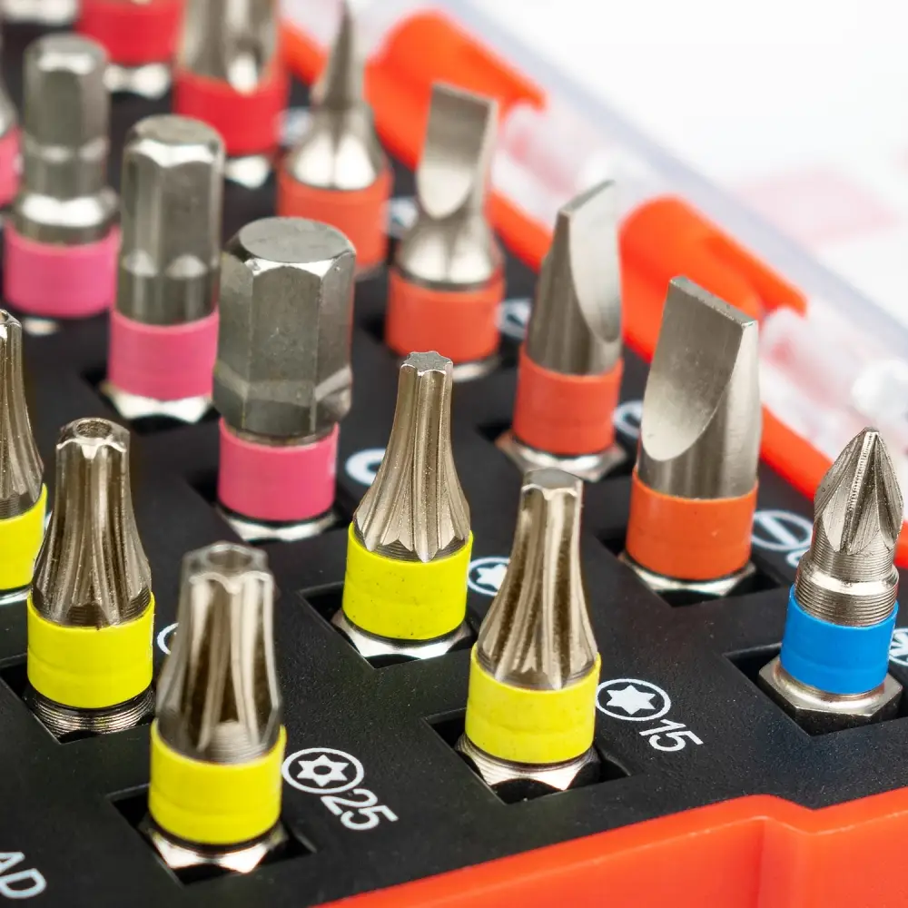 Набор бит (32 предмета) AVS KB32