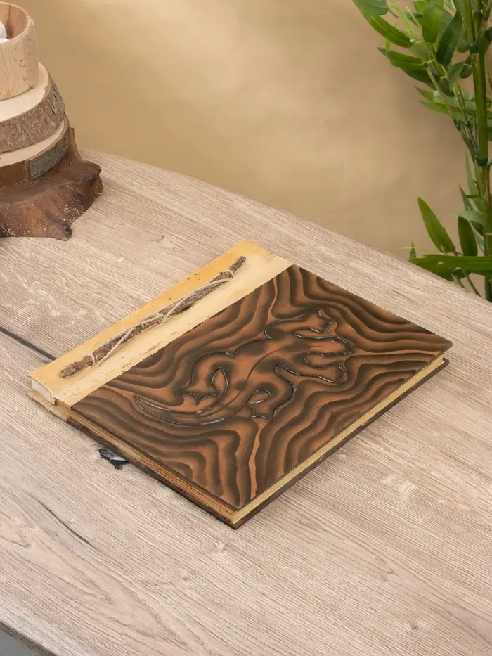 Фотоальбом "Ящерица" 10 листов, 23х27х2 см, цв. коричневый