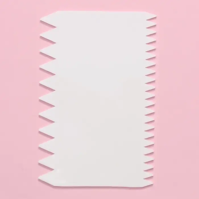 Шпатель кондитерский Доляна «Зубчики», 11×7 см, белый Шпатель кондитерский Доляна «Зубчики», 11×7 см, белый