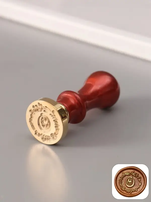 Печать для сургуча с пластиковой ручкой &laquo;Венок с буквой O&raquo;, 2.5&times;2.5&times;6.3 см