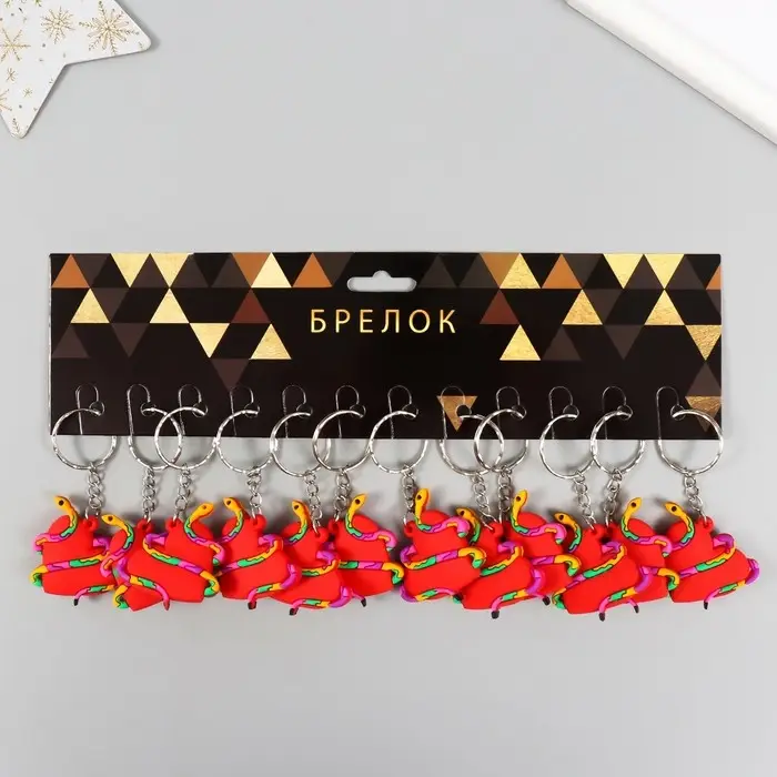 Брелок резина Брелок резина "Пятнистая змея обвивает сердце" 4х3,5 см