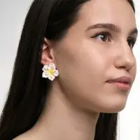 Серьги гвоздики &laquo;Цветок Лилии&raquo;, белые
