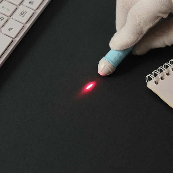 Указка лазерная пластик Указка лазерная пластик "Нежно-голубая" LR44х3 шт 1,6х1,6х6,5 см