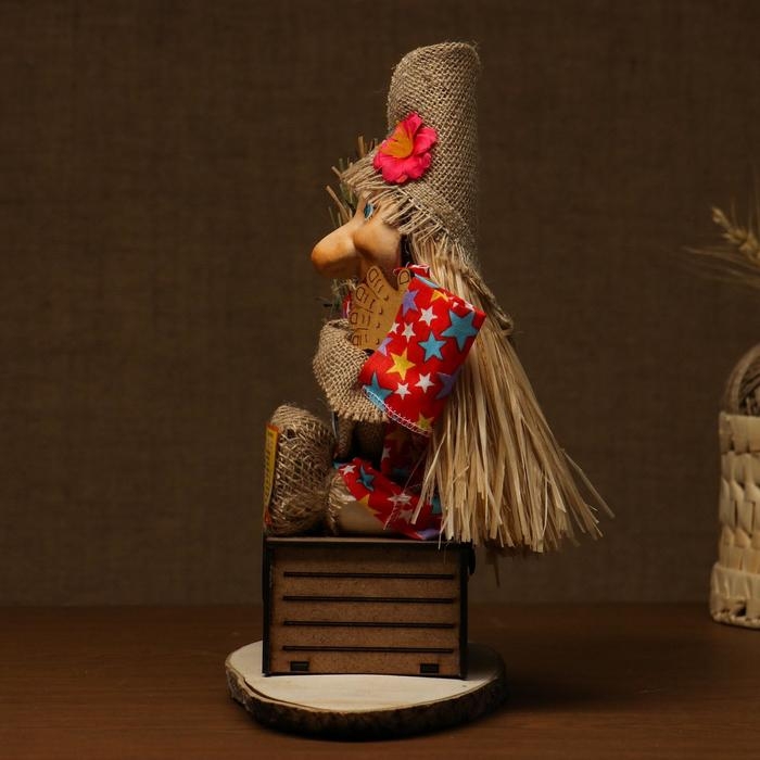 Оберег-домовой "Баба яга на сундуке", 30х29х23 см, микс