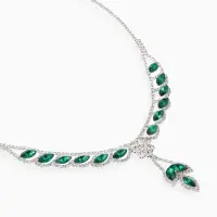 Набор 2 предмета: серьги, колье &laquo;Листопад&raquo;, ромб, изумрудно-белый в серебре, 45 см