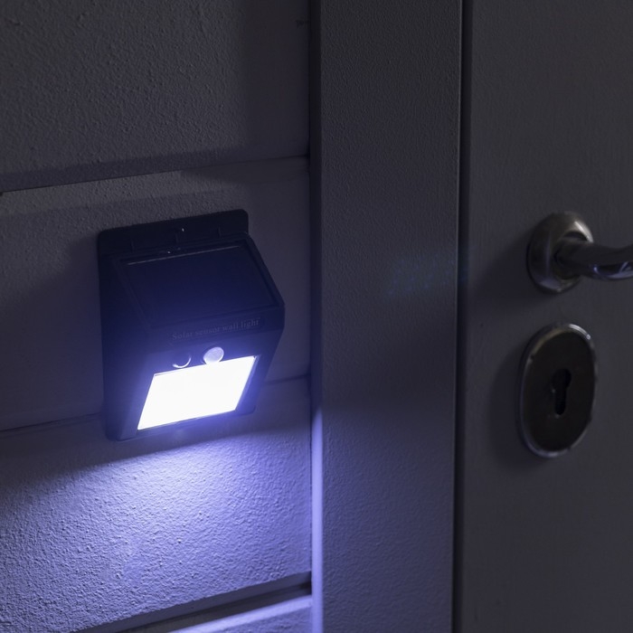 Садовый светильник на солнечной батарее, накладной, 9.5 × 13 × 5 см, 20 LED, свечение белое Садовый светильник на солнечной батарее, накладной, 9.5 × 13 × 5 см, 20 LED, свечение белое