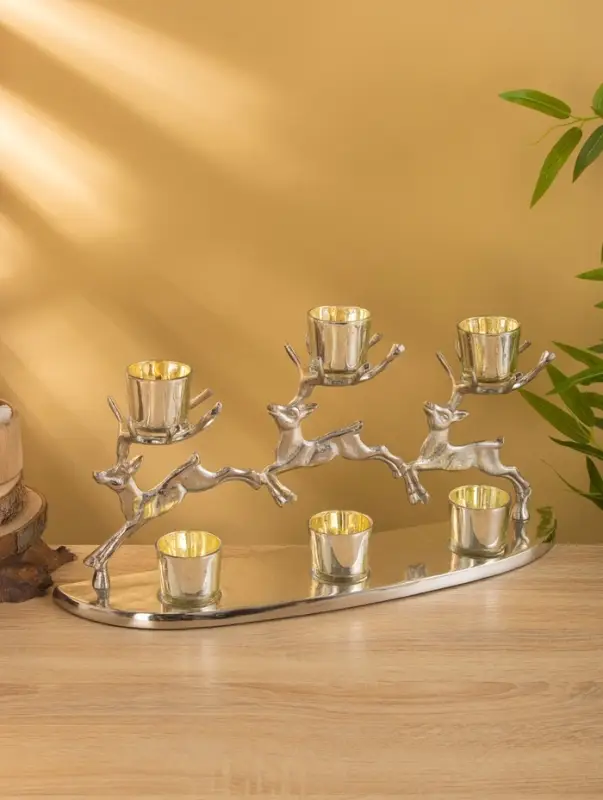 Сувенир Сувенир "Северные олени" 51х11,5х21,5 см, алюминий