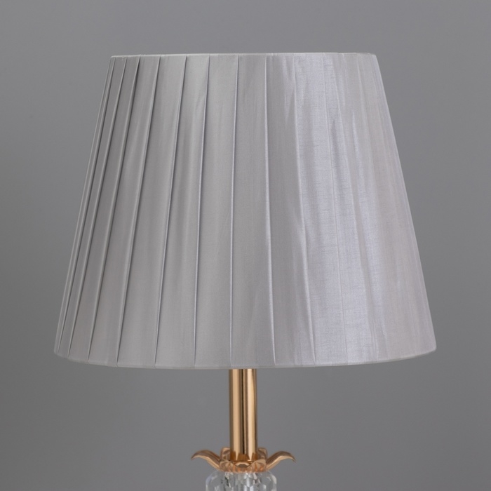 Настольная лампа 16884/1 Е27 40Вт золото 22х22х35 см RISALUX Настольная лампа 16884/1 Е27 40Вт золото 22х22х35 см RISALUX