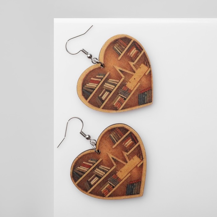 Серьги «Школа» глобусы в форме сердец, цветные в серебре Серьги «Школа» глобусы в форме сердец, цветные в серебре