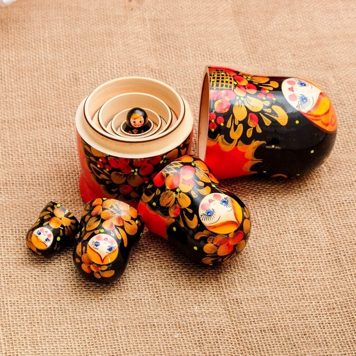 Матрёшка «Рябинка», чёрный платок, 5 кукольная, 18 см Матрёшка «Рябинка», чёрный платок, 5 кукольная, 18 см