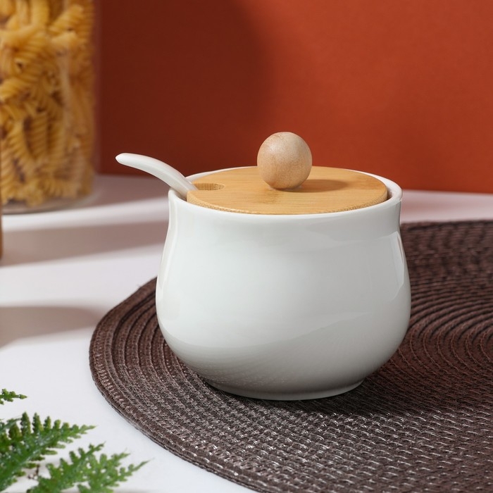 Сахарница керамическая «Цветы», 230 мл, цвет белый Сахарница керамическая «Цветы», 230 мл, цвет белый