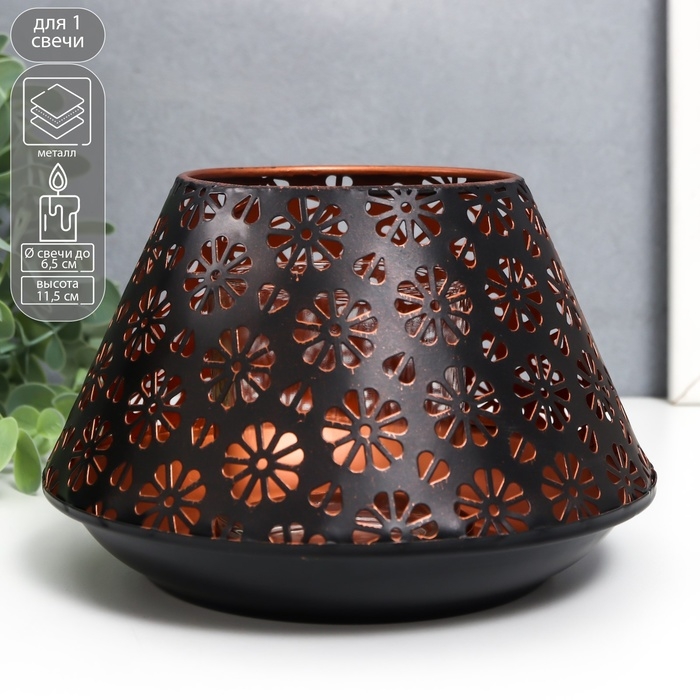 Подсвечник металл на 1 свечу Подсвечник металл на 1 свечу "Ромашки" чёрный с золотом 11,5х17х17 см