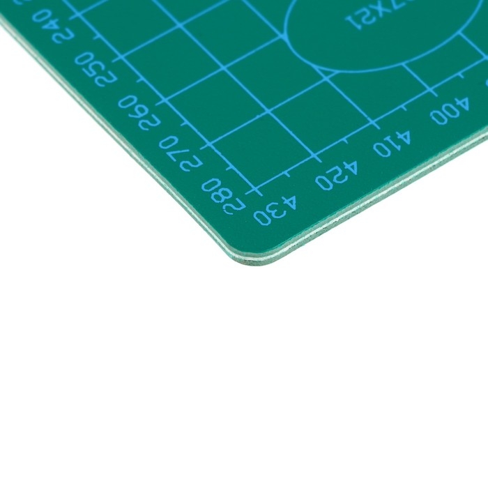 Коврик для рукоделия самовосстанавливающийся, двусторонний, 28 х 43 см Коврик для рукоделия самовосстанавливающийся, двусторонний, 28 х 43 см